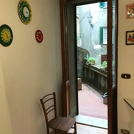 - La Corte Lejlighed *